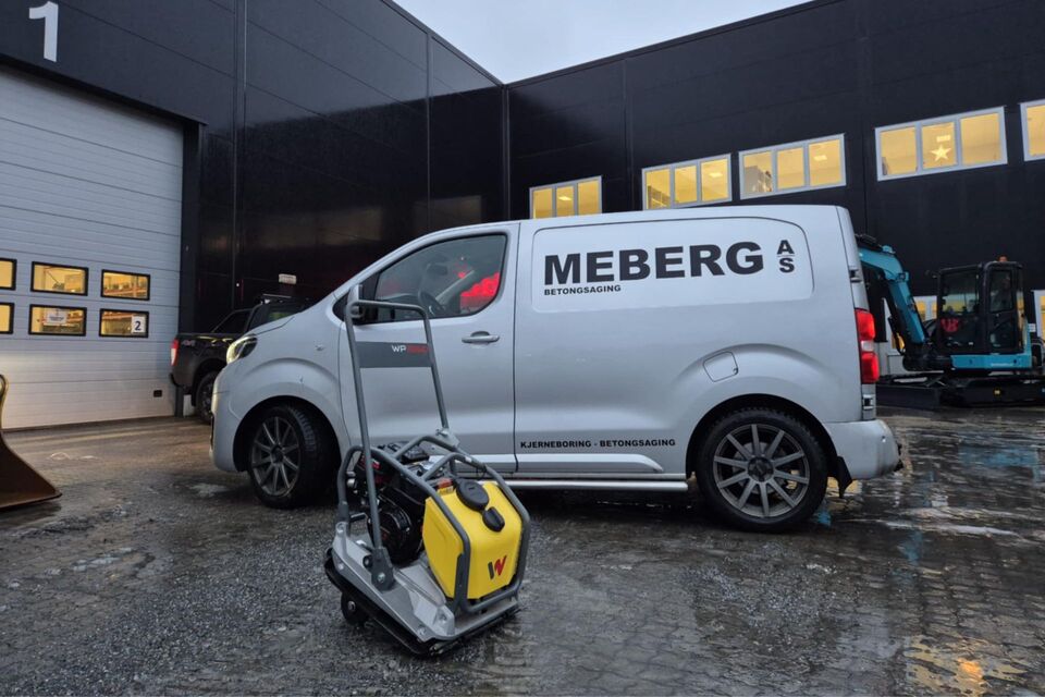 Uten navn (1920 x 1280 px).jpg